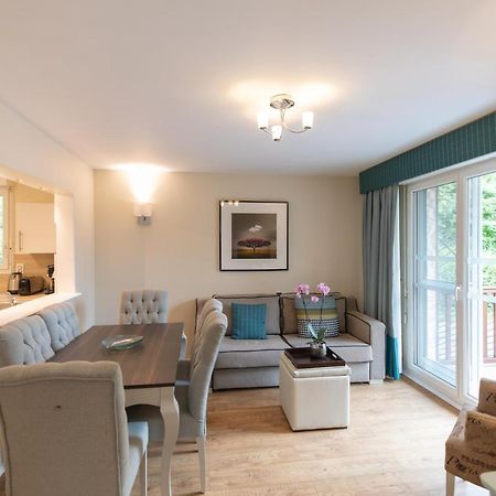 Club Wyndham Normandy Aparthotel Connelles Exteriör bild