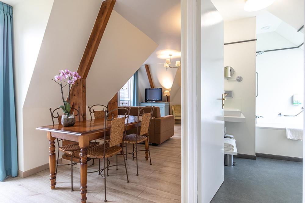 Club Wyndham Normandy Aparthotel Connelles Exteriör bild